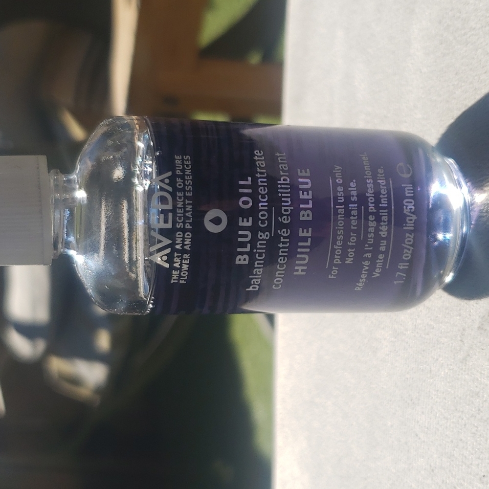 Aveda Blue Oil  Balancing Concentrate. 1.7 fl oz/50 ml